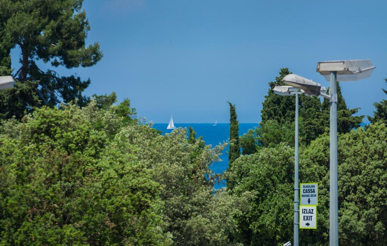 Val Di Sole Apartment Porec Exterior photo